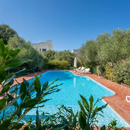 Villa Yellow House By Interhome *