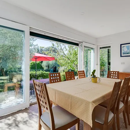 Villa Yellow House By Interhome Zadar