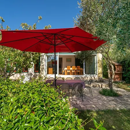 Villa Yellow House By Interhome