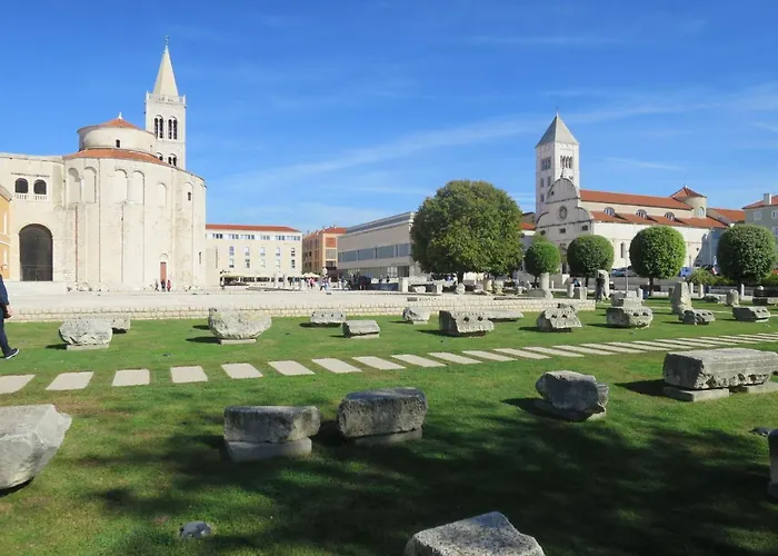 Villa Yellow House By Interhome *