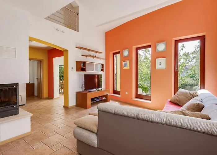 Villa Yellow House By Interhome *