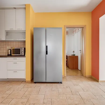 Yellow House By Interhome 别墅 扎达尔